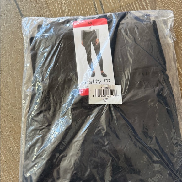 Matty M Black High-Waisted slub Leggings - Picture 6 of 6